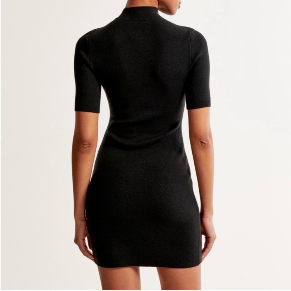 Abercrombie & Fitch Black Short Sleeve sweater Mini Dress - Picture 2 of 8